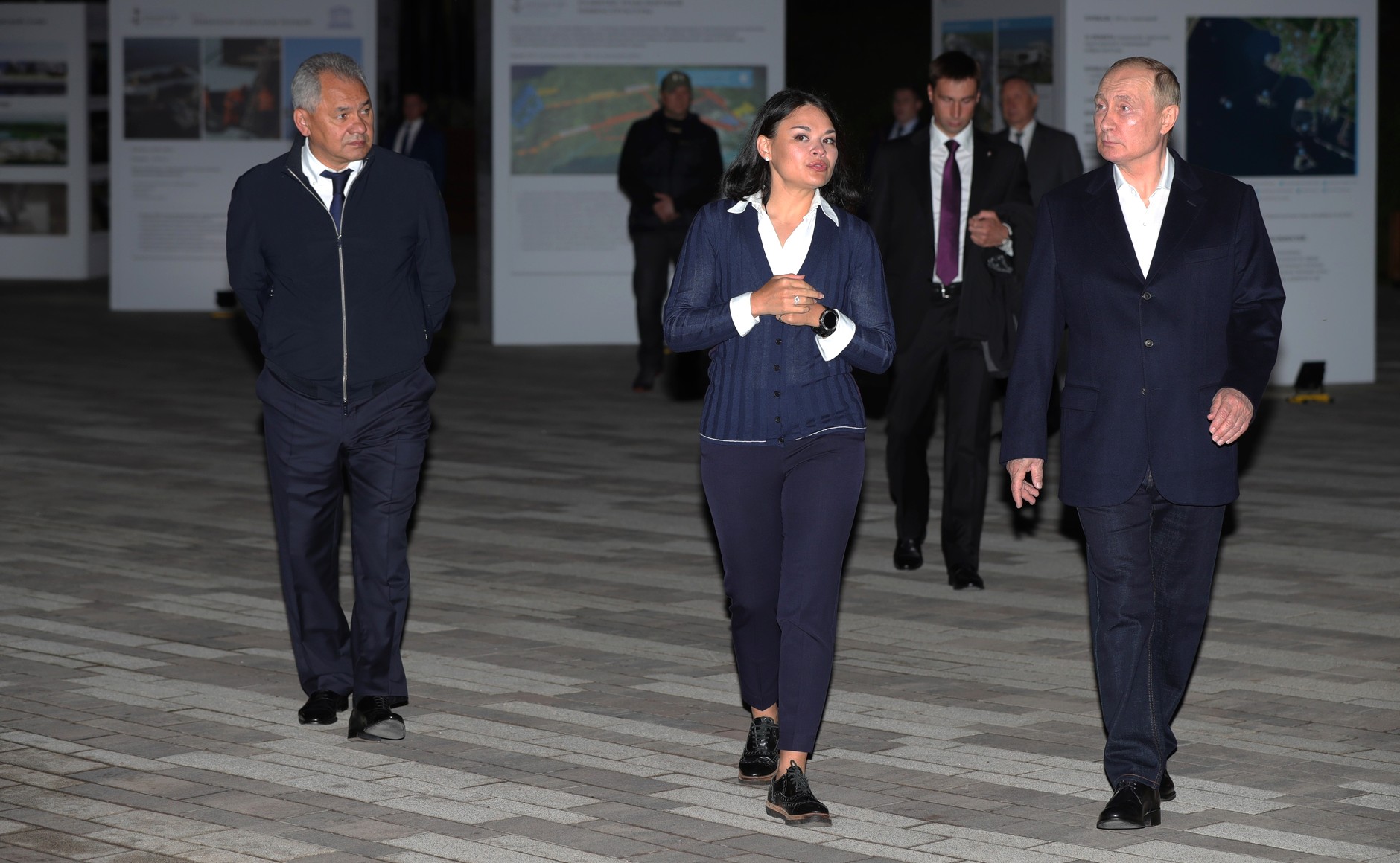 Владимир Путин посетил музейно-исторический парк «Остров фортов»